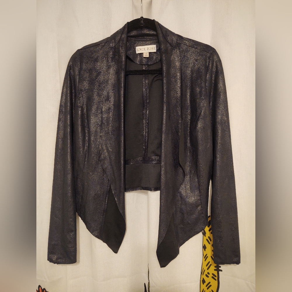 Knox Rose black cover-up